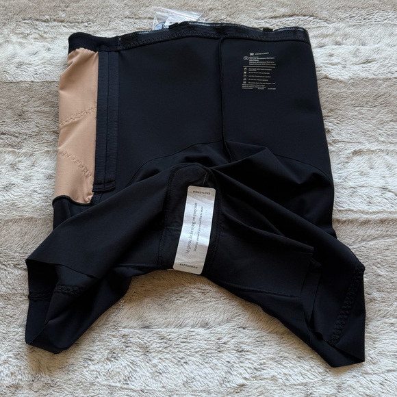 NWOT💕HONEYLOVE SuperPower Girl-Short in Runway Size 1X - Picture 9 of 12